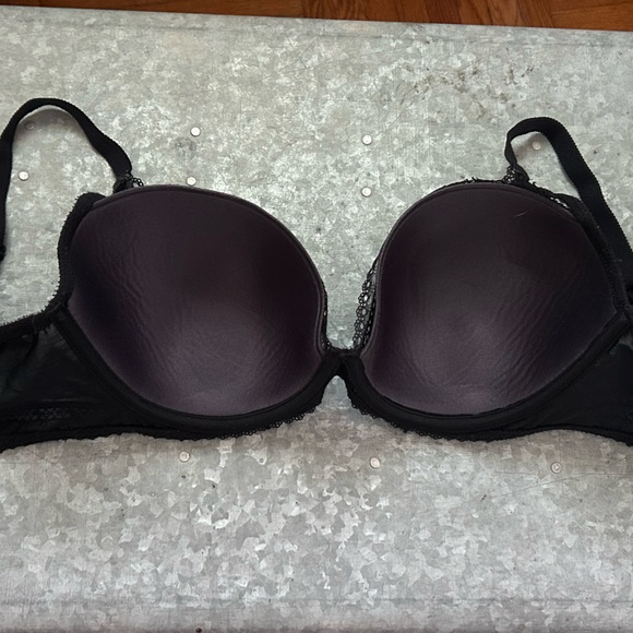 Chantelle Festivité Lace Plunge Bra in Black 32DDDD - Picture 4 of 7